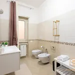 Imperium Aquaeductus - 5 Min Metro, 8 Pax, 4 Bdrm, 2 Baths, A-c, Park View
