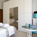 Imperium Aquaeductus - 5 Min Metro, 8 Pax, 4 Bdrm, 2 Baths, A-c, Park View Apartment Rom