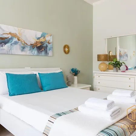 Imperium Aquaeductus - 5 Min Metro, 8 Pax, 4 Bdrm, 2 Baths, A-c, Park View