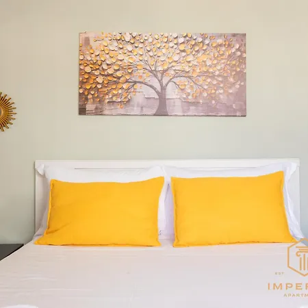 Imperium Aquaeductus - 5 Min Metro, 8 Pax, 4 Bdrm, 2 Baths, A-c, Park View