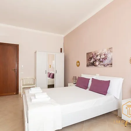 Lägenhet Imperium Aquaeductus - 5 Min Metro, 8 Pax, 4 Bdrm, 2 Baths, A-c, Park View