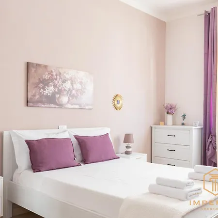 Imperium Aquaeductus - 5 Min Metro, 8 Pax, 4 Bdrm, 2 Baths, A-c, Park View