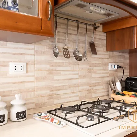 Imperium Aquaeductus - 5 Min Metro, 8 Pax, 4 Bdrm, 2 Baths, A-c, Park View * Rom